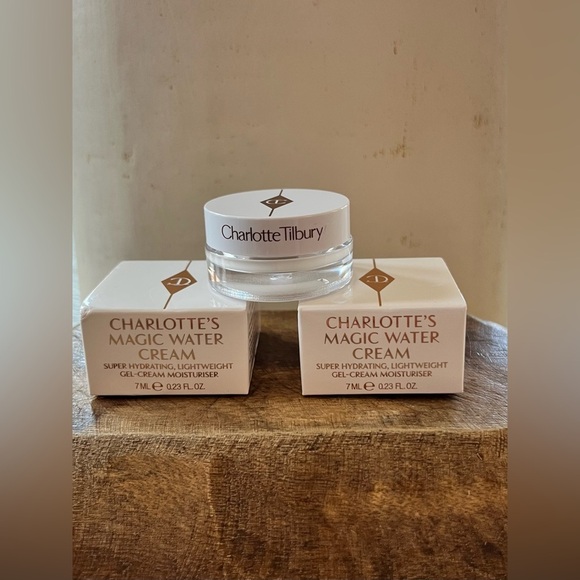 Charlotte Tilbury Charlottes Magic Water Cream Moisturizer Pack of 2 Mini 7ml - Picture 8 of 9